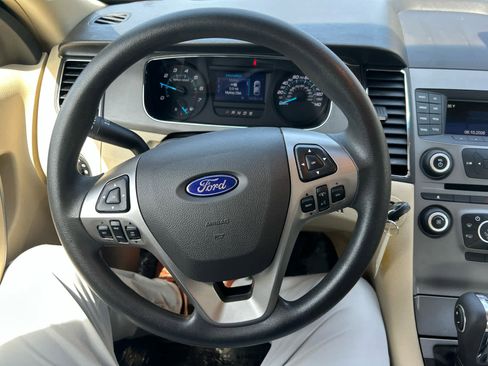 Used 2017 Ford Taurus SE FWD image 16