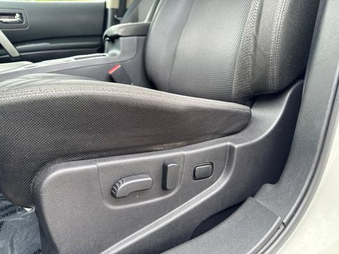 Used 2013 Nissan Rogue SV w/ Premium Pkg FWD image 14