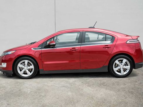 Used 2015 Chevrolet Volt w/ Enhanced Safety Package 1 FWD image 11