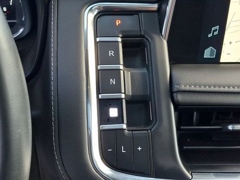 Certified 2023 Chevrolet Tahoe LT w/ Luxury Package AWD/4WD image 15
