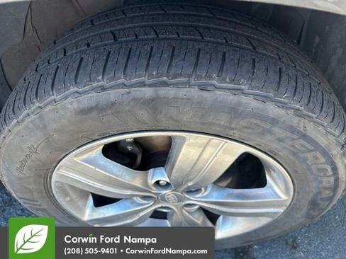 Used 2012 Kia Sorento EX w/ EX V6 Premium Pkg AWD/4WD image 4