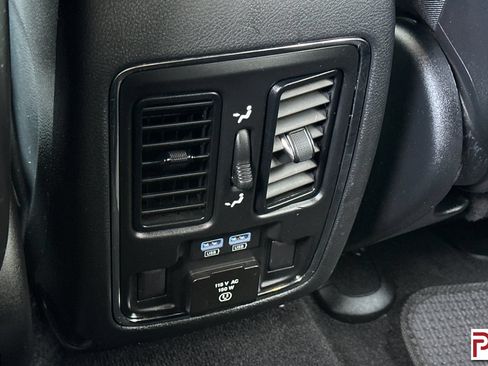 Used 2020 Jeep Grand Cherokee Limited AWD/4WD image 14