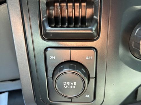Used 2023 Ford F150 XLT AWD/4WD image 31