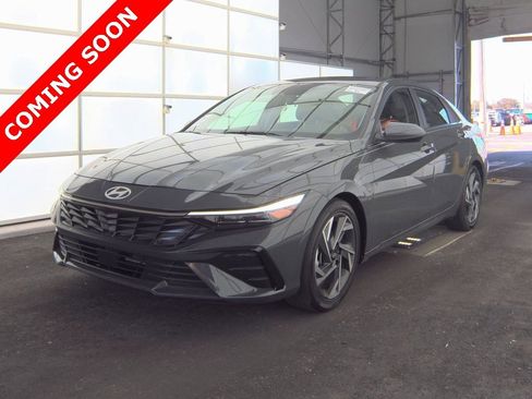 Used 2024 Hyundai Elantra SEL w/ Convenience Package image 1