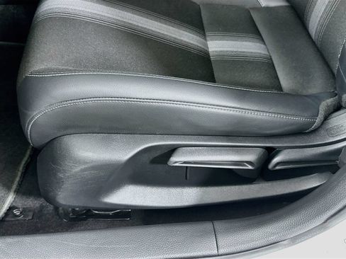 Used 2023 Honda Civic Sport image 19