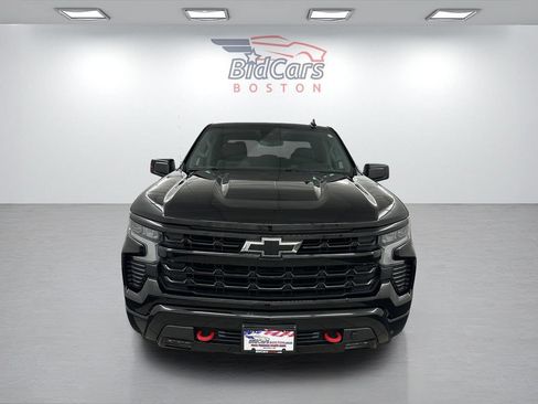 Used 2023 Chevrolet Silverado 1500 RST w/ Redline Edition AWD/4WD image 2