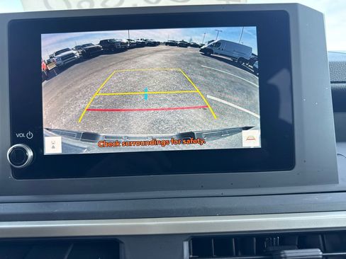 Used 2024 Toyota Tacoma SR image 19