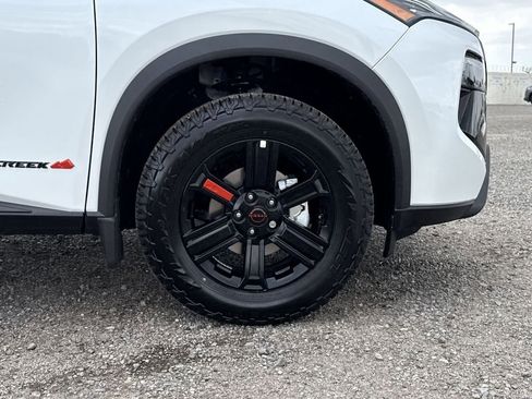 New 2026 Nissan Rogue SV AWD/4WD image 9