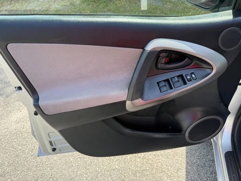 Used 2007 Toyota RAV4 2WD image 38