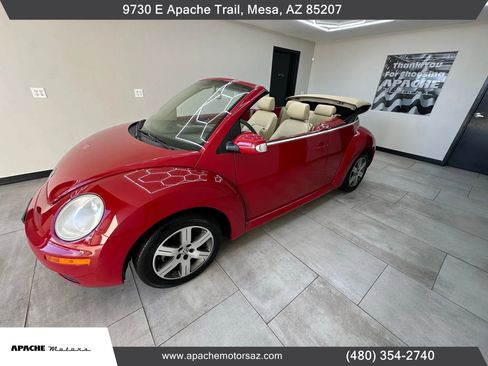 Used 2006 Volkswagen Beetle Convertible w/ Package 1 image 28
