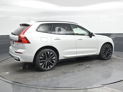New 2026 Volvo XC60 T8 Ultra w/ Climate Package image 2