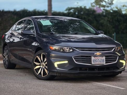 Used 2017 Chevrolet Malibu LT w/ Sport Package FWD image 2