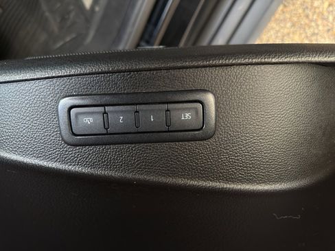 Used 2020 Chevrolet Tahoe LT image 13