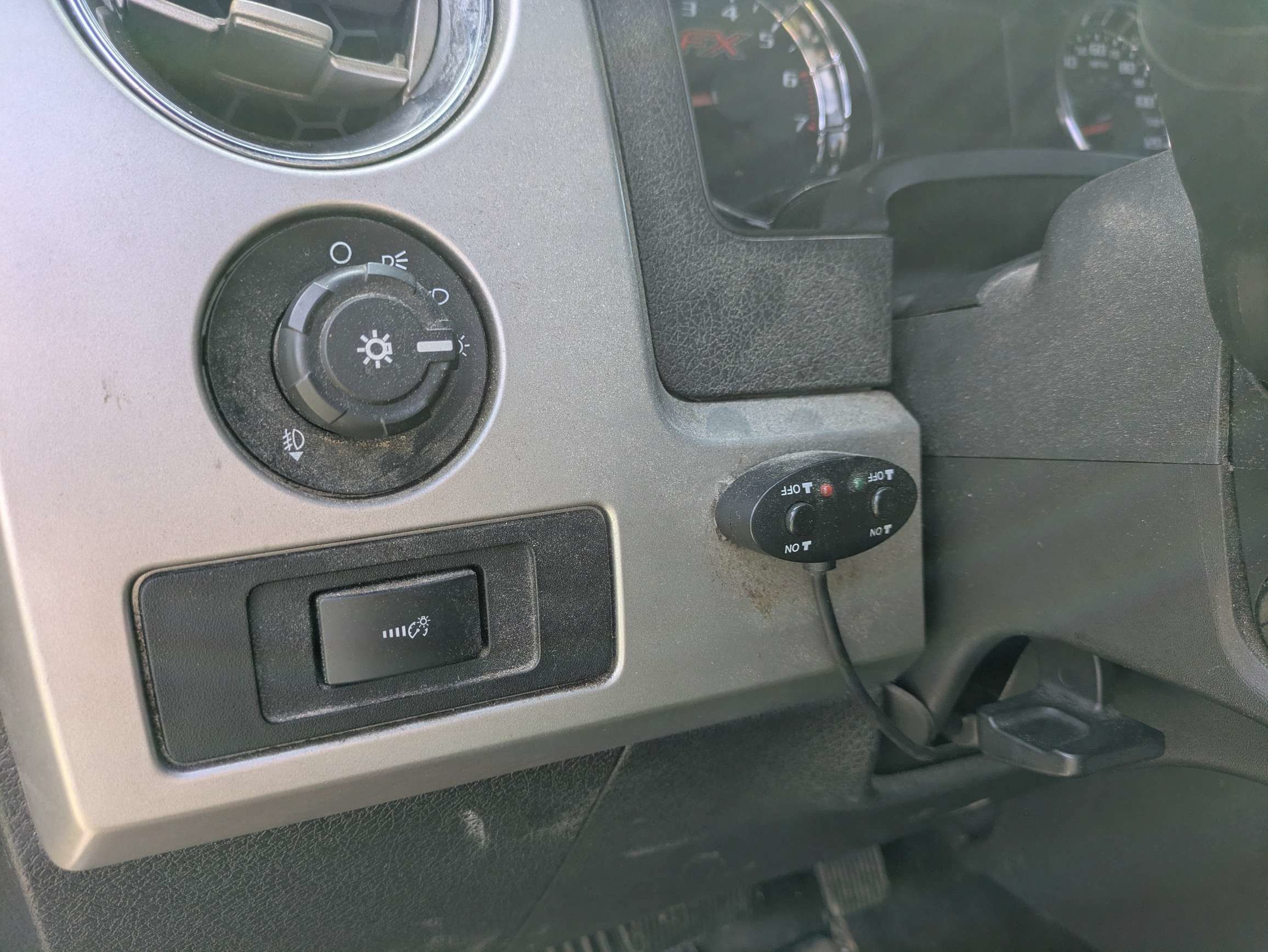 Used 2013 Ford F150 FX4 w/ Luxury Equipment Group AWD/4WD image 27