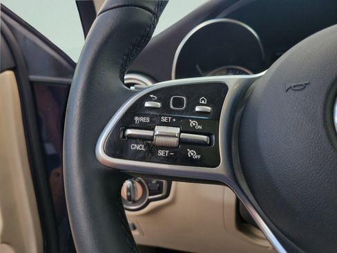 Certified 2022 Mercedes-Benz GLC 300 image 25