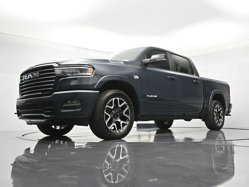 New 2026 RAM 1500 Laramie AWD/4WD image 41