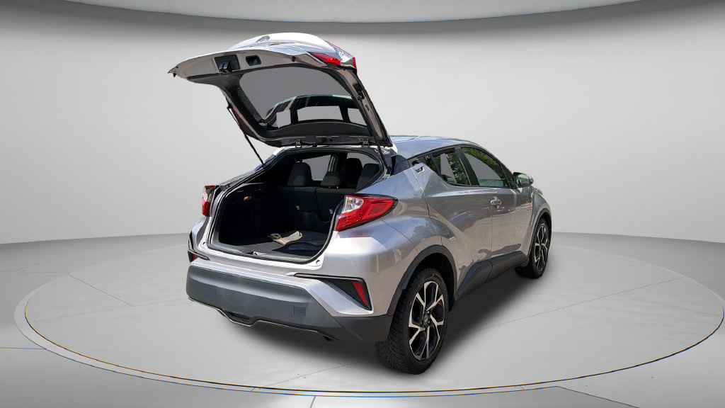 Used 2019 Toyota C-HR XLE FWD image 25