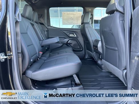 New 2024 Chevrolet Silverado EV RST image 18