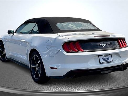 Certified 2022 Ford Mustang Convertible image 2