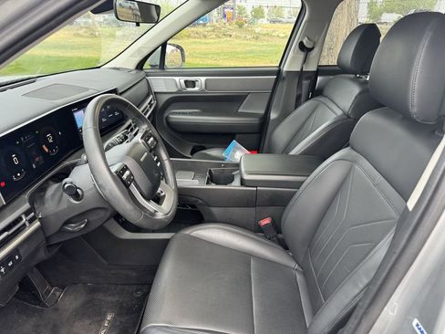 Used 2024 Hyundai Santa Fe SEL AWD/4WD image 9