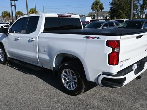 Used 2023 Chevrolet Silverado 1500 RST image 3