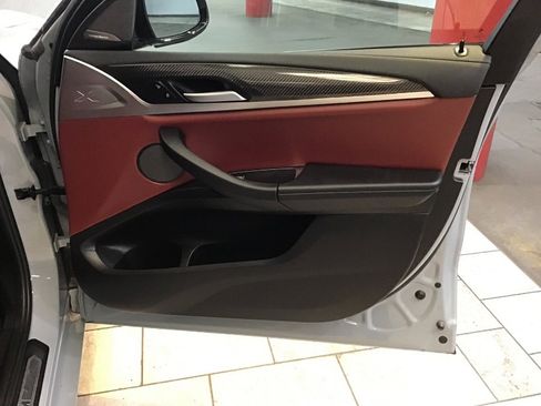 Used 2023 BMW X4 M40i w/ Premium Package image 17