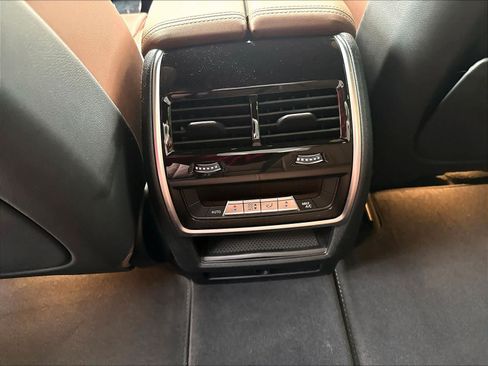 Used 2023 BMW X5 xDrive40i w/ M Sport Package AWD/4WD image 13