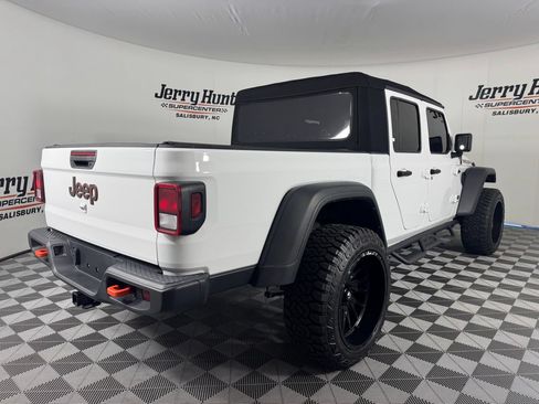 Used 2023 Jeep Gladiator Mojave w/ Cold Weather Group AWD/4WD image 7