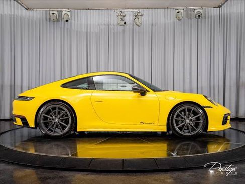 Used 2024 Porsche 911 Carrera T RWD image 14