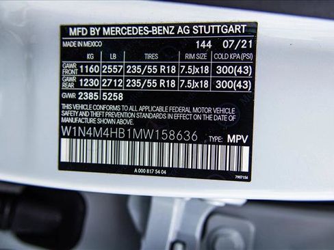 Used 2021 Mercedes-Benz GLB 250 4MATIC image 28