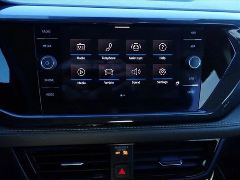 Used 2023 Volkswagen Taos SEL image 19