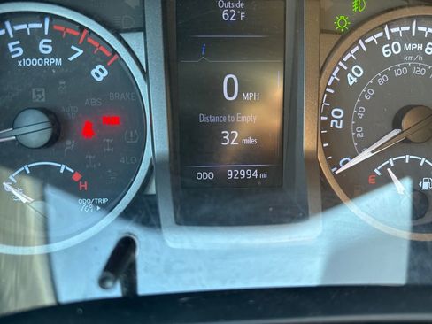 Used 2021 Toyota Tacoma TRD Off-Road image 18