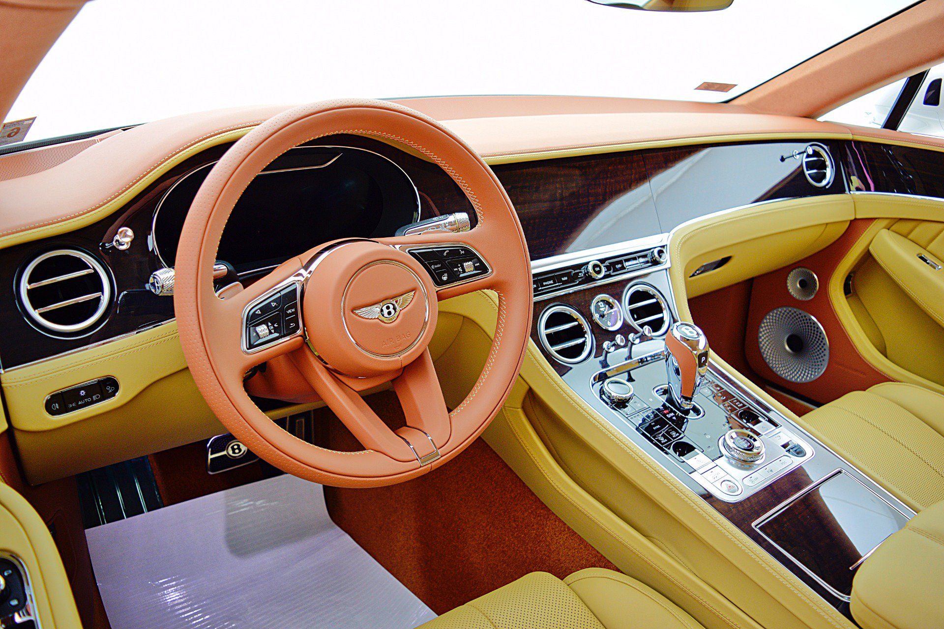 Used 2024 Bentley Continental GT AWD/4WD image 20