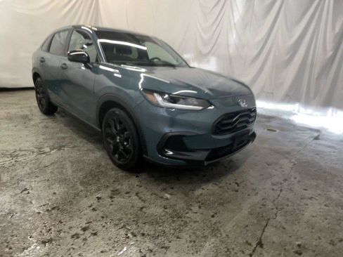 Used 2024 Honda HR-V Sport image 2