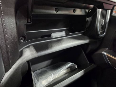 Used 2022 Chevrolet Silverado 1500 RST AWD/4WD image 39