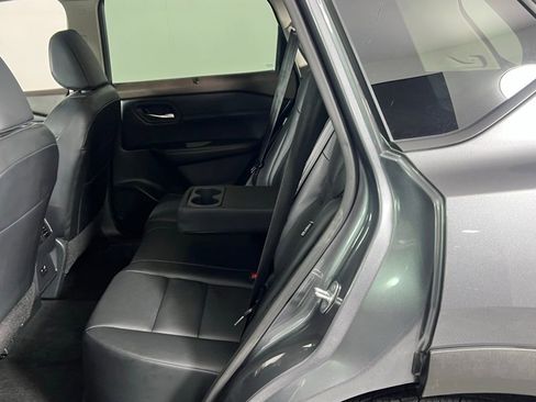 Used 2023 Nissan Rogue SV w/ SV Premium B Package image 35