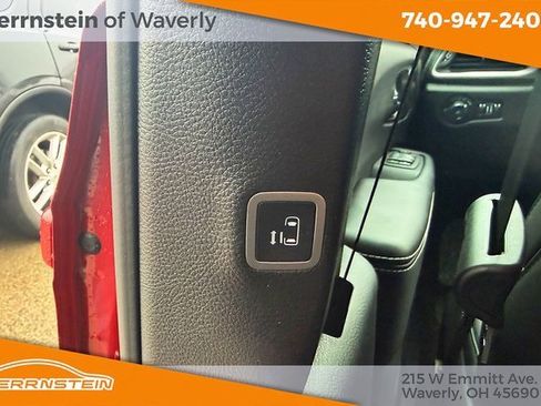 New 2026 Chrysler Pacifica Select image 22