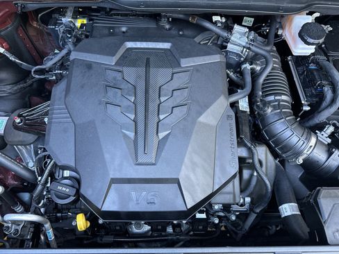 Certified 2023 Kia Carnival LX image 17