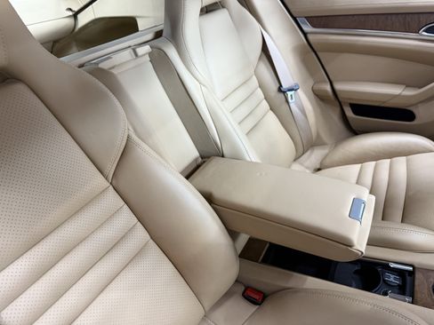 Used 2010 Porsche Panamera Turbo image 20