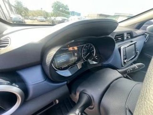 Used 2025 Nissan Versa SV image 14