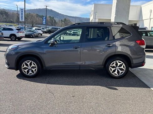 Used 2024 Subaru Forester Premium image 24