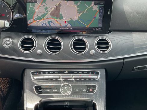 Used 2019 Mercedes-Benz E 300 4MATIC w/ Premium 1 Package image 19