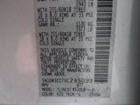 Used 2025 Nissan Pathfinder SL AWD/4WD image 3