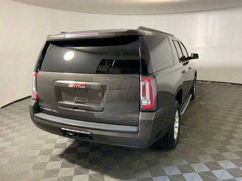 Used 2019 GMC Yukon XL SLT AWD/4WD image 7
