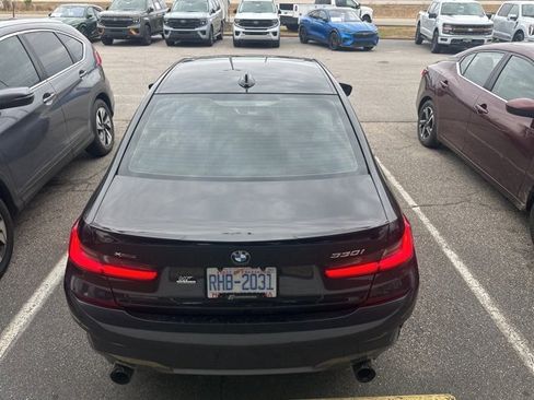 Used 2020 BMW 330i xDrive Sedan w/ M Sport Package image 4