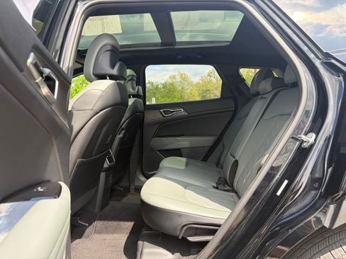 Certified 2023 Kia Sportage X-Line w/ X-Line Premium Package image 9