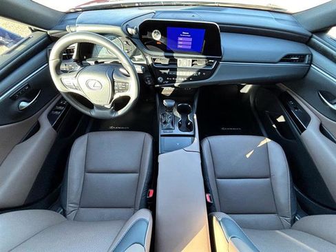 Used 2024 Lexus ES 350 Premium image 11
