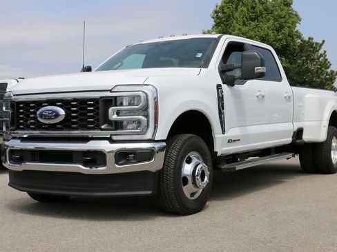 New 2026 Ford F350 Lariat AWD/4WD image 1