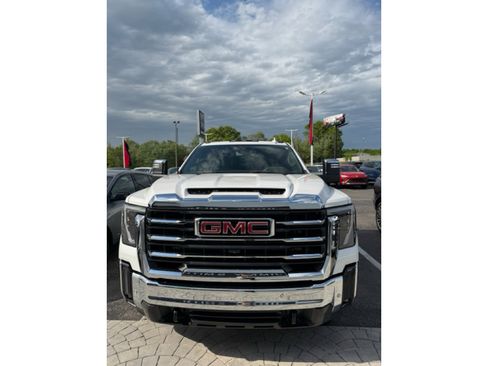 Certified 2025 GMC Sierra 2500 SLT w/ SLT Premium Package image 3