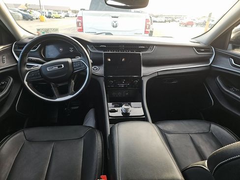 Used 2022 Jeep Grand Cherokee L Limited image 7